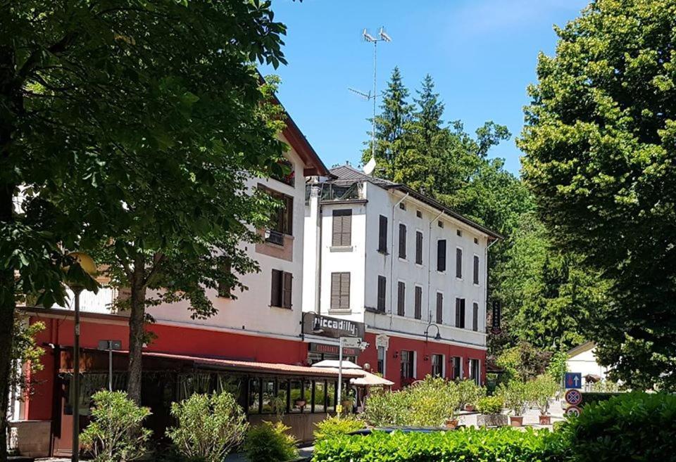 Piccadilly Hotel Sant'Andrea Bagni Exterior photo