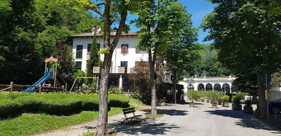 Piccadilly Hotel Sant'Andrea Bagni Exterior photo