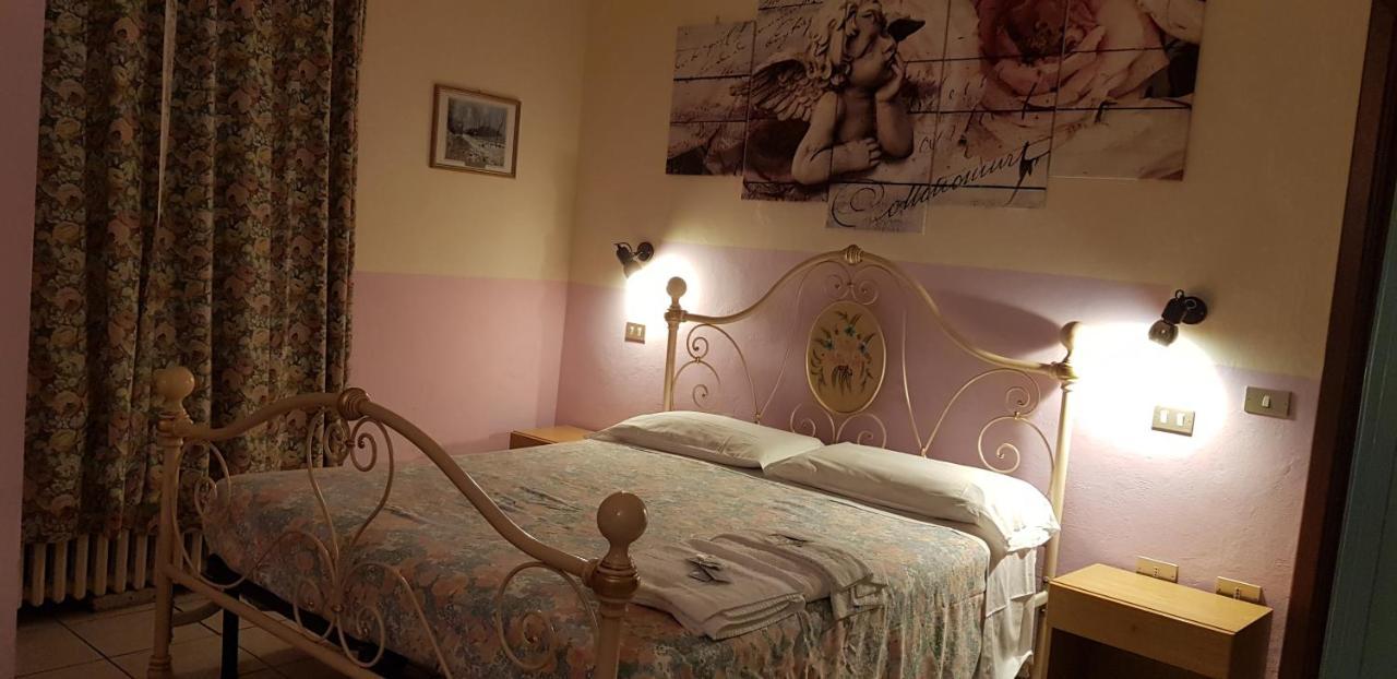 Piccadilly Hotel Sant'Andrea Bagni Exterior photo