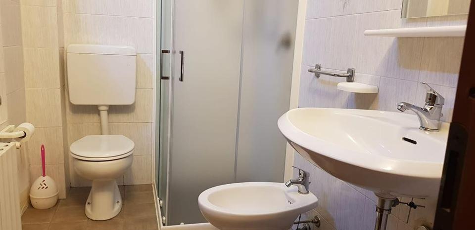 Piccadilly Hotel Sant'Andrea Bagni Exterior photo