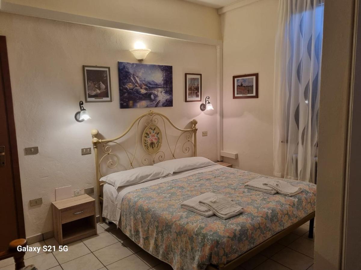 Piccadilly Hotel Sant'Andrea Bagni Exterior photo